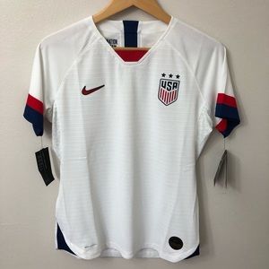 Nike USA Soccer White Medium Vaporknit Jersey